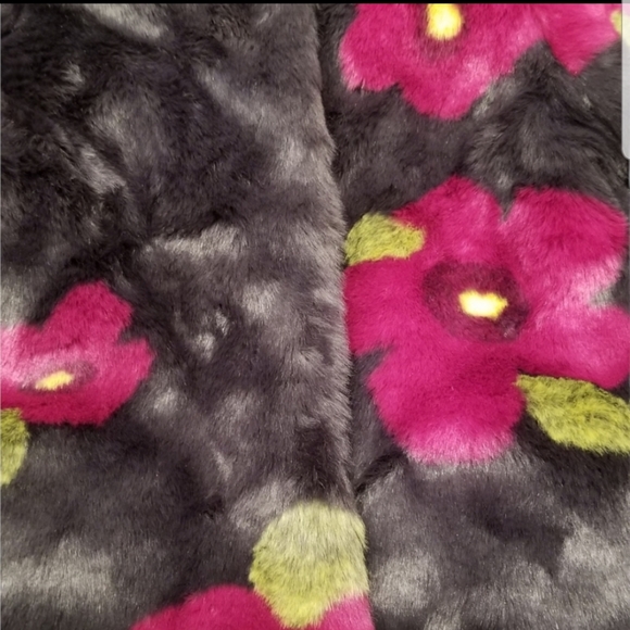 Oshkosh B'gosh Floral Faux Fur Coat - Picture 3 of 7